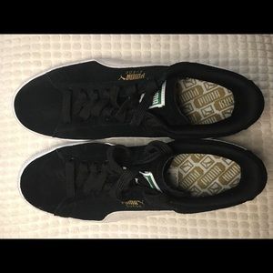 Women’s Puma Black Suede Classic Size:10 New